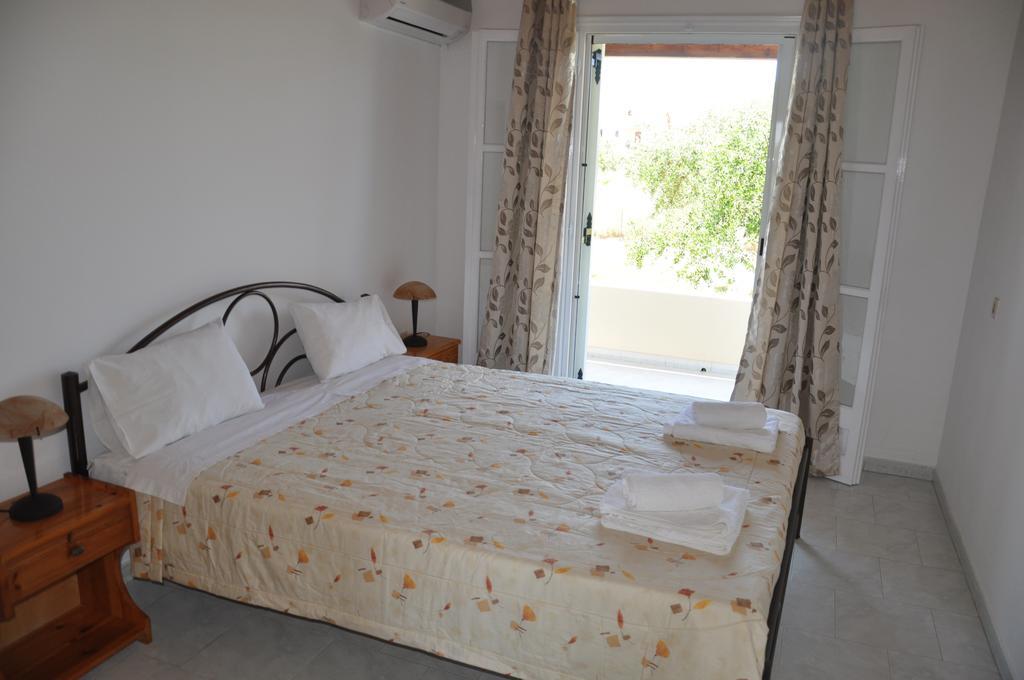 Liberty'S Studios Almiros Beach الغرفة الصورة