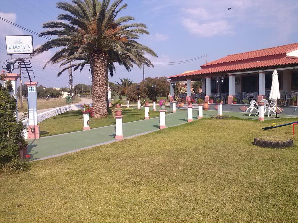 Liberty'S Studios Almiros Beach المظهر الخارجي الصورة